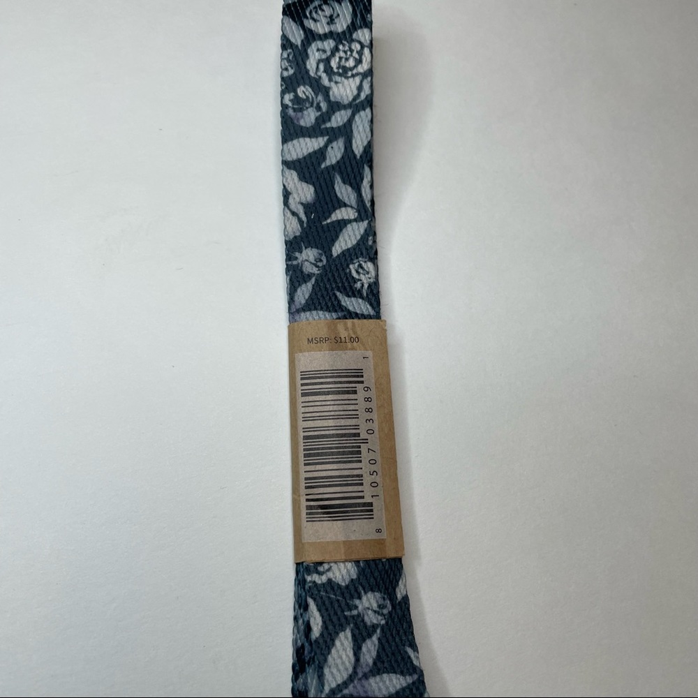 Floral Thread Wallet Lanyard - Picture 4 of 6